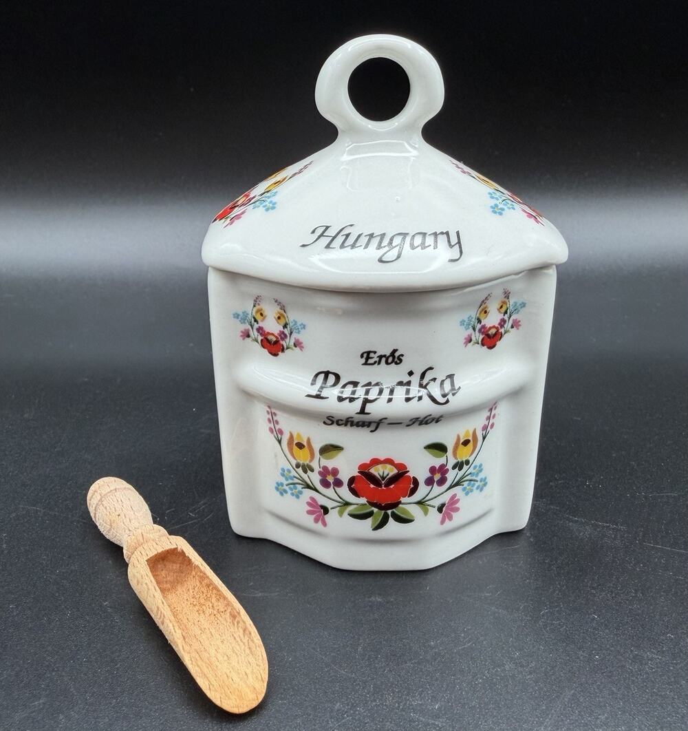 Hungary PAPRIKA Floral Ceramic Lidded Spice Container 4” with Wood Scoop Vintage